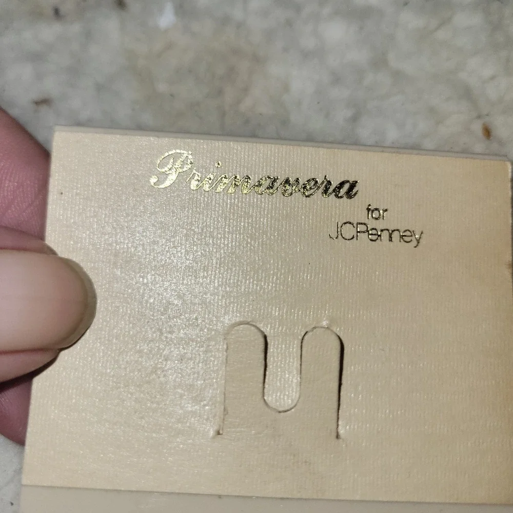 Vintage Primavera for JCPenney Cameo Brooch‎ Gold Tone Iridescent Roman Portrait
